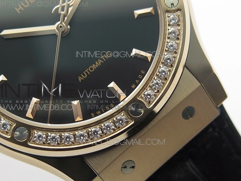 Classic Fusion 42mm RG Paved Diamonds Bezel B50F Black Dial On Black Gummy Strap A2892