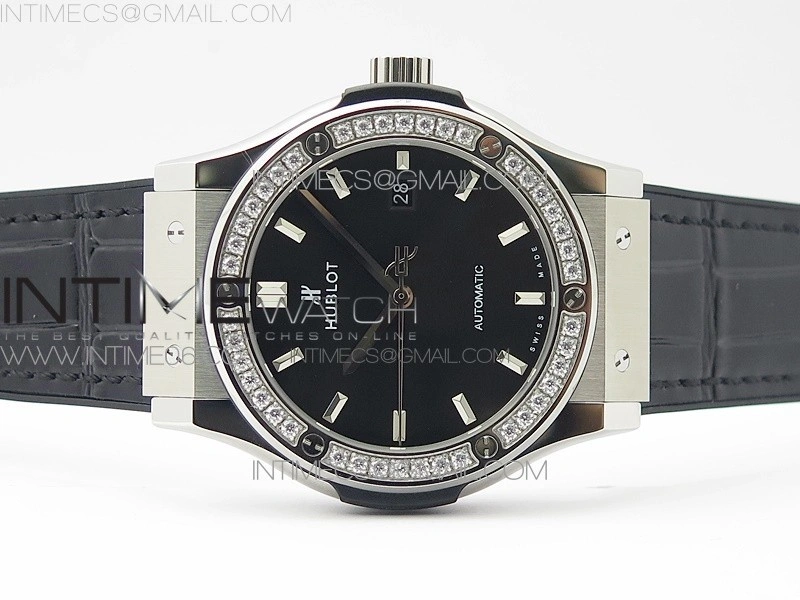 Classic Fusion 42mm SS Paved Diamonds Bezel B50F Black Dial On Black Gummy Strap A2892
