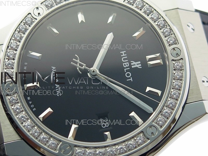 Classic Fusion 42mm SS Paved Diamonds Bezel B50F Black Dial On Black Gummy Strap A2892