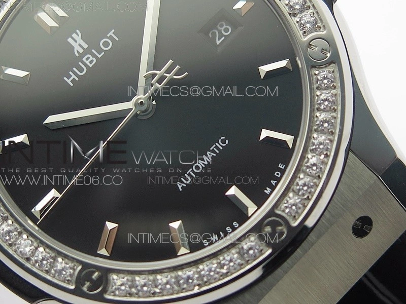 Classic Fusion 42mm SS Paved Diamonds Bezel B50F Black Dial On Black Gummy Strap A2892