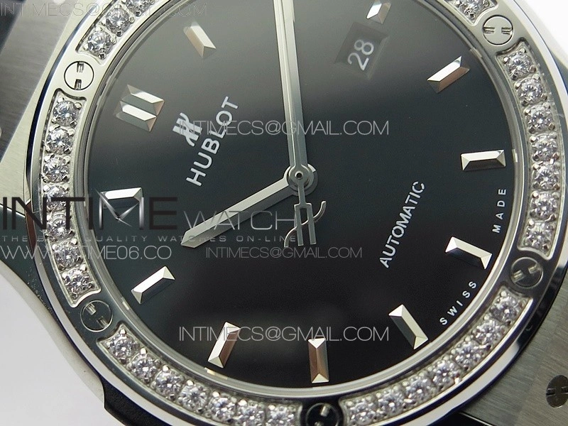 Classic Fusion 42mm SS Paved Diamonds Bezel B50F Black Dial On Black Gummy Strap A2892