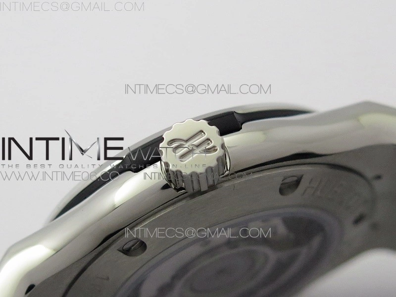 Classic Fusion 42mm SS Paved Diamonds Bezel B50F Black Dial On Black Gummy Strap A2892