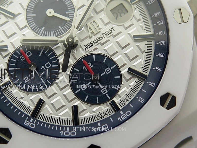 Royal Oak Offshore 44mm White Ceramic APJF 1:1 Best Edition White Dial On White Rubber Strap A3126