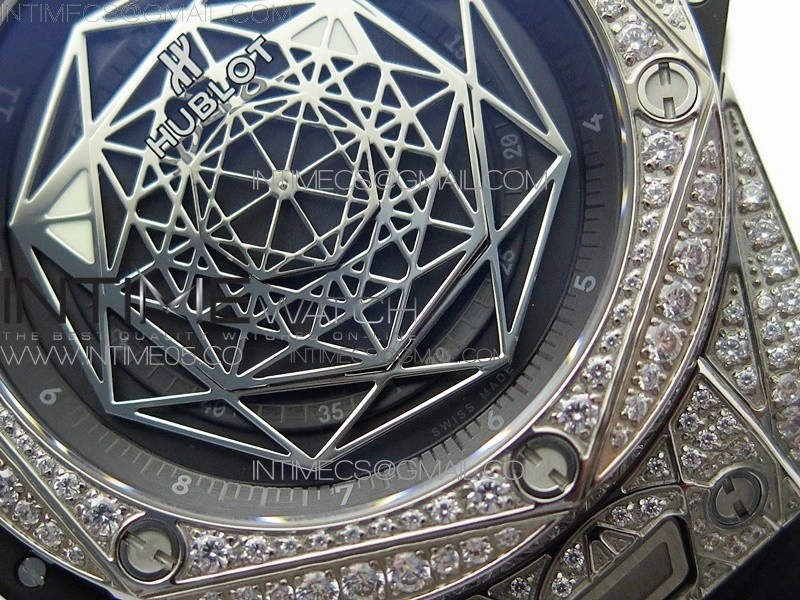 Big Bang Sang Bleu Ti Crystal And Case WWF 1:1 Best Edition Black Skeletonal Dial On Black Gummy Strap Asian HB1213 V2
