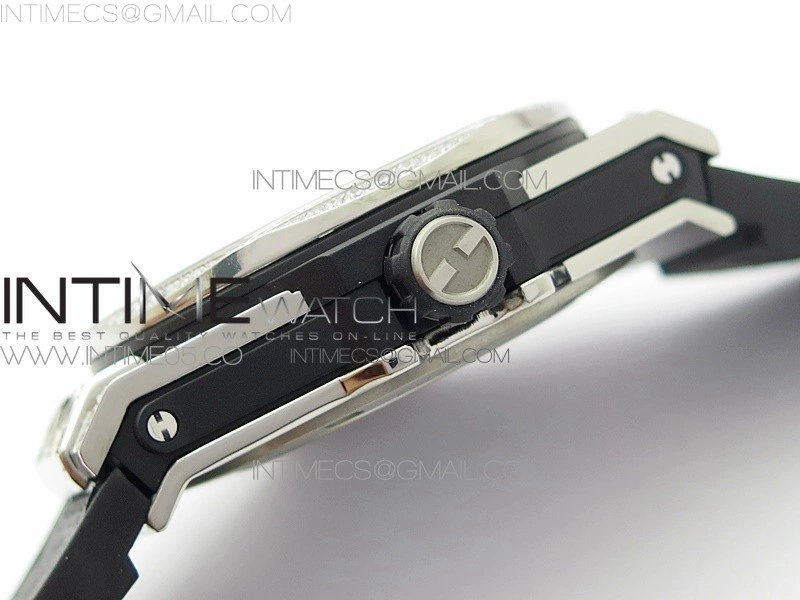 Big Bang Sang Bleu Ti Crystal And Case WWF 1:1 Best Edition Black Skeletonal Dial On Black Gummy Strap Asian HB1213 V2
