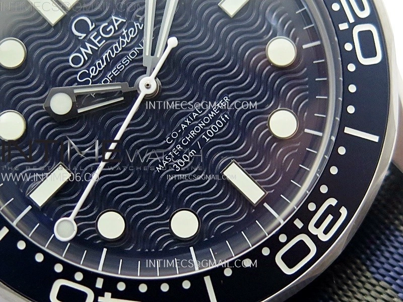 Seamaster Diver 300M 007 B50F Blue Ceramic Blue wave textured Dial on Nylon A8806