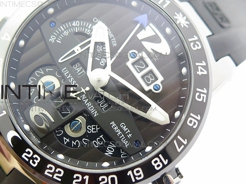 Executive Toro SS TWA 1:1 Best Edition Black Dial on Black Rubber Strap Asian UN-32