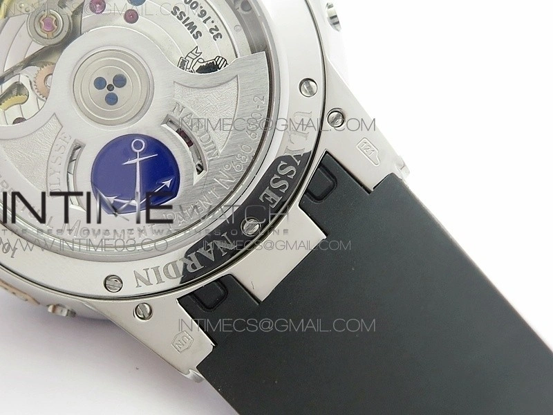 Executive Toro SS TWA 1:1 Best Edition Black Dial on Black Rubber Strap Asian UN-32