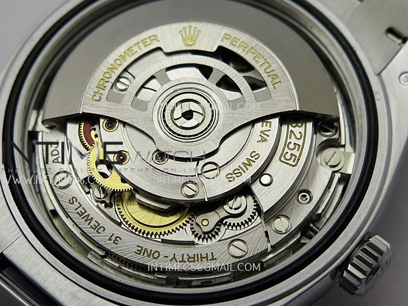 Day Date 228239 40mm Gain Weight QF 1:1 Best Edition Green Dial Roman Marker On YG President Bracelet SH3255