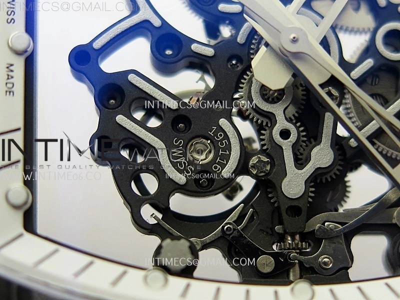 RM055 White inner Bezel White Crown NTPT Ti ZF 1:1 Best Edition on White Rubber Strap RMUL2 Super Clone