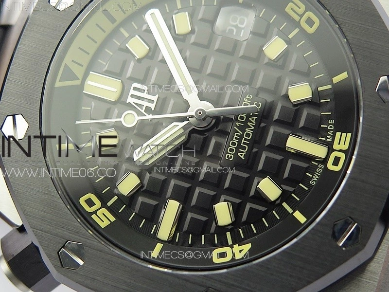 Royal Oak Offshore Diver 15720 Ceramic Bezel ZF 1:1 Best Edition Black Dial on Black Rubber Strap A4308