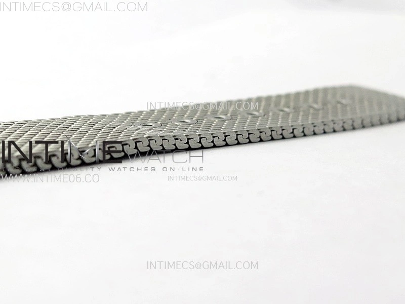 Seamaster 300M 42mm James Bond 60th anniversary VSF Best Edition on Mesh Bracelet A8806