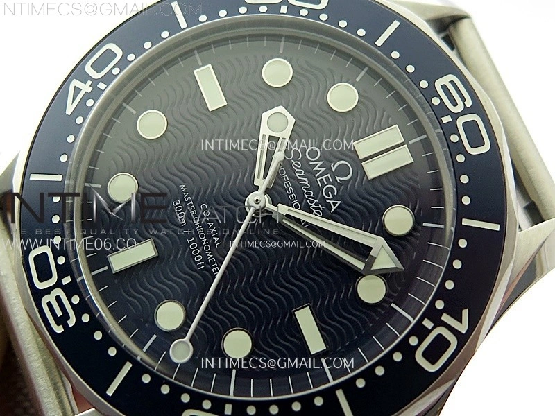 Seamaster Diver 300M 007 B50F Blue Ceramic Blue wave textured Dial on SS Bracelet A8806