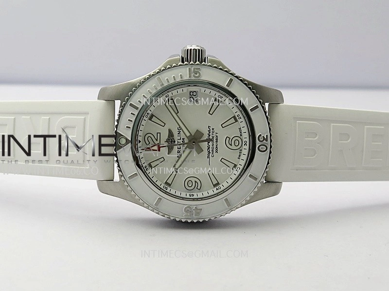 SuperOcean Automatic 36mm TF 1:1 Best Edition White Dial On White Rubber Strap A2824
