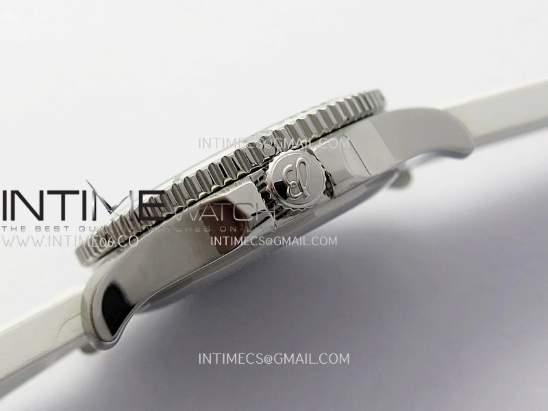 SuperOcean Automatic 36mm TF 1:1 Best Edition White Dial On White Rubber Strap A2824