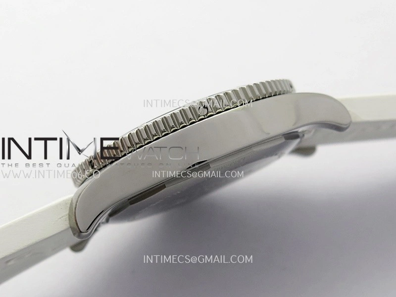 SuperOcean Automatic 36mm TF 1:1 Best Edition White Dial On White Rubber Strap A2824