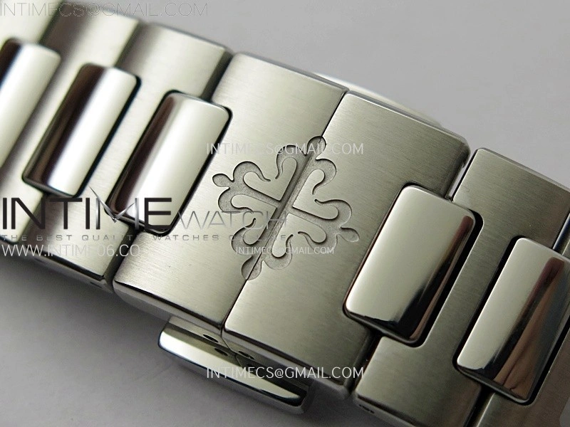 Nautilus 7118 New Version Ladies Diamonds Bezel PPF 1:1 Best Edition White Dial on SS Bracelet A324 Super Clone