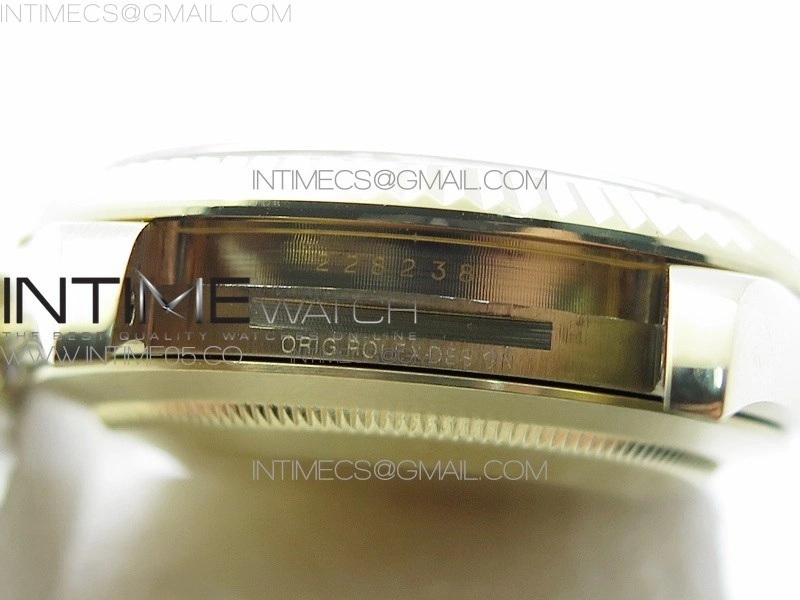 Day-Date 40mm 228239 BP New Dial Version 904 YG Silver Sticks Markers Dial on YG President Bracelet A2836
