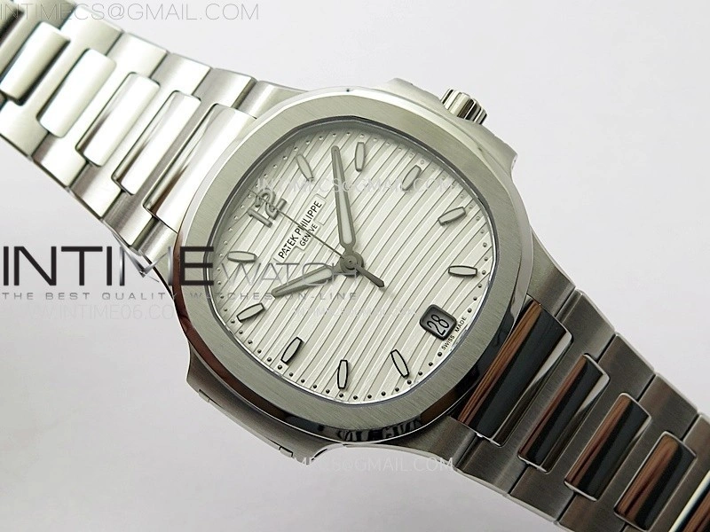 Nautilus 7118 New Version Ladies PPF 1:1 Best Edition White Dial on SS Bracelet A324 Super Clone