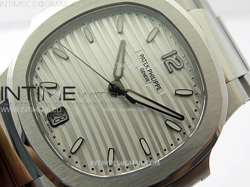 Nautilus 7118 New Version Ladies PPF 1:1 Best Edition White Dial on SS Bracelet A324 Super Clone