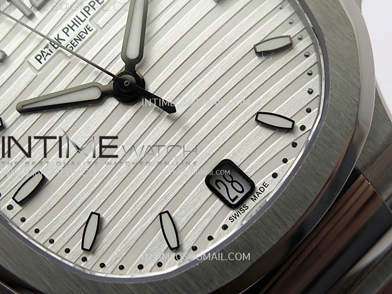 Nautilus 7118 New Version Ladies PPF 1:1 Best Edition White Dial on SS Bracelet A324 Super Clone