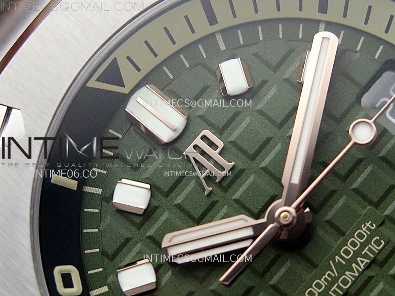 Royal Oak Offshore Diver 15720 APSF 1:1 Best Edition Green Dial on Green Rubber Strap SA4308