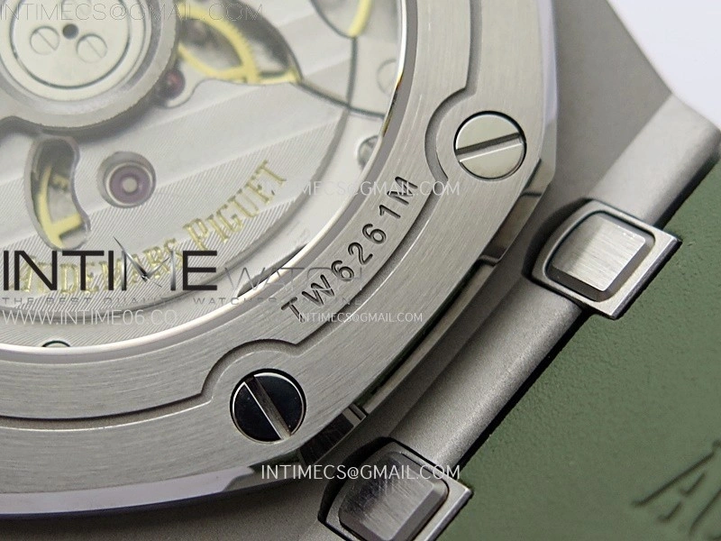 Royal Oak Offshore Diver 15720 APSF 1:1 Best Edition Green Dial on Green Rubber Strap SA4308