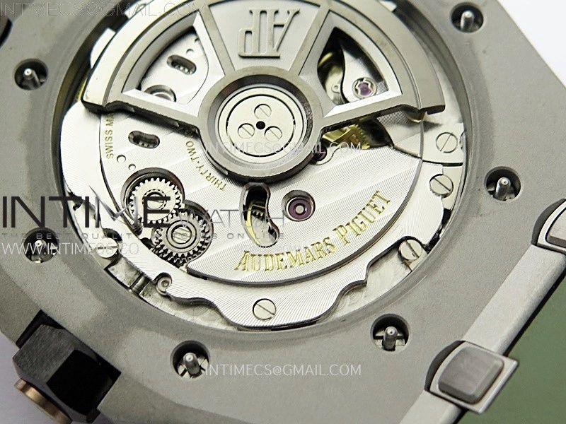 Royal Oak Offshore Diver 15720 APSF 1:1 Best Edition Green Dial on Green Rubber Strap SA4308