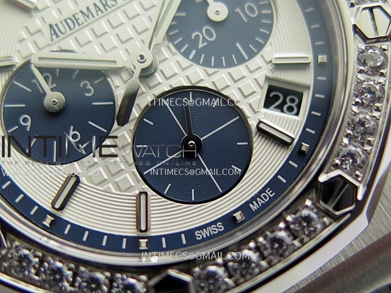 Royal Oak Offshore 37mm 26231 SS APSF 1:1 Best Edition White Dial On White Rubber Strap A2385