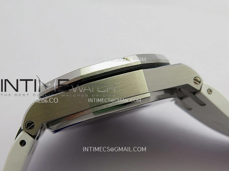 Royal Oak Offshore 37mm 26231 SS APSF 1:1 Best Edition White Dial On White Rubber Strap A2385