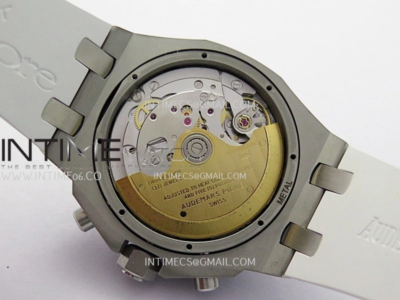 Royal Oak Offshore 37mm 26231 SS APSF 1:1 Best Edition White Dial On White Rubber Strap A2385