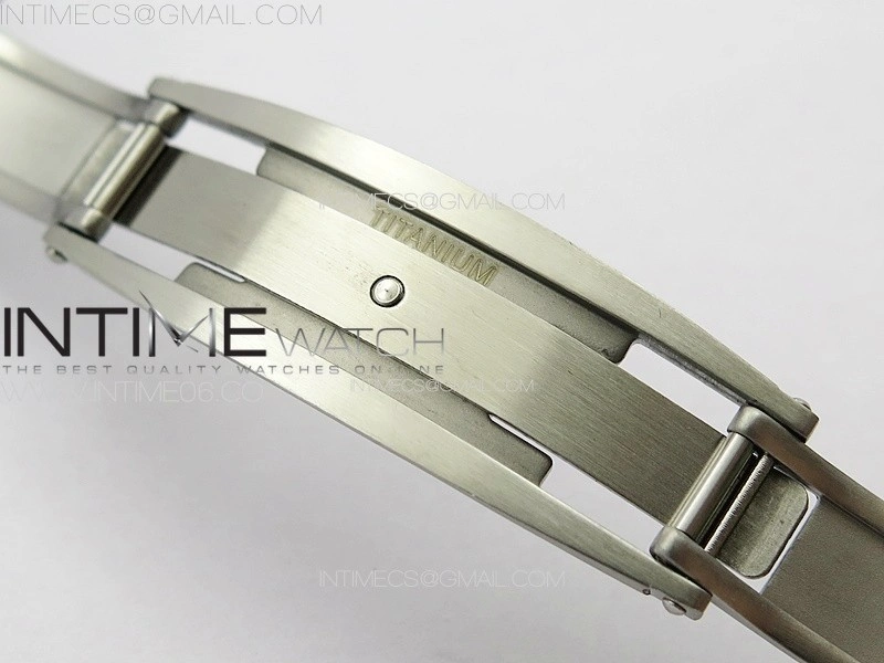 RM035-02 Forged Carbon Case KUF Best Edition Red Crown on Camouflage Rubber Strap MIYOTA8215