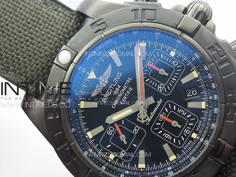 Chronomat 44mm Blacksteel V9F 1:1 Special Edition Black Dial on Black Rubber Strap