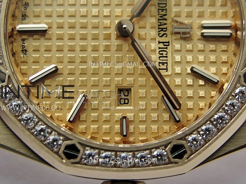 Lady Royal Oak 33mm 67651 Diamonds Bezel RG ZF 1:1 Best Edition RG Textured Dial on RG Bracelet RONDA Quartz