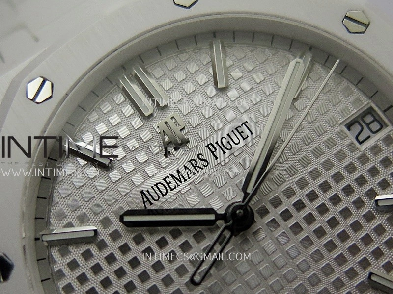 Royal Oak 15500 White Ceramic APSF 1:1 Best Edition Silver Dial On White Ceramic Bracelet SA4302 Super Clone
