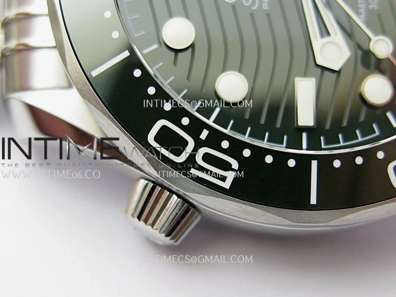 Seamaster Diver 300M Green Ceramic Bezel V4 VSF 1:1 Best Edition Green Dial On SS Bracelet Super Clone Asian 8800