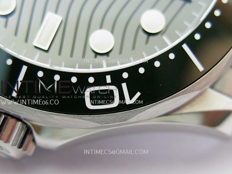 Seamaster Diver 300M Green Ceramic Bezel V4 VSF 1:1 Best Edition Green Dial On SS Bracelet Super Clone Asian 8800