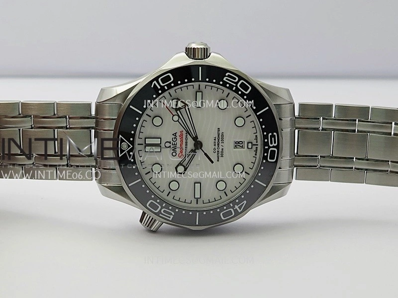 Seamaster Diver 300M Black Ceramic Bezel V4 VSF 1:1 Best Edition White Dial On SS Bracelet Super Clone Asian 8800