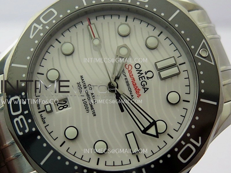 Seamaster Diver 300M Black Ceramic Bezel V4 VSF 1:1 Best Edition White Dial On SS Bracelet Super Clone Asian 8800