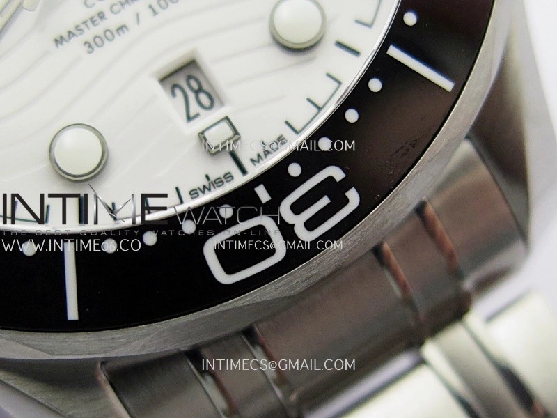 Seamaster Diver 300M Black Ceramic Bezel V4 VSF 1:1 Best Edition White Dial On SS Bracelet Super Clone Asian 8800