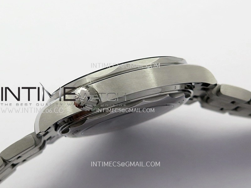 Seamaster Diver 300M Black Ceramic Bezel V4 VSF 1:1 Best Edition White Dial On SS Bracelet Super Clone Asian 8800