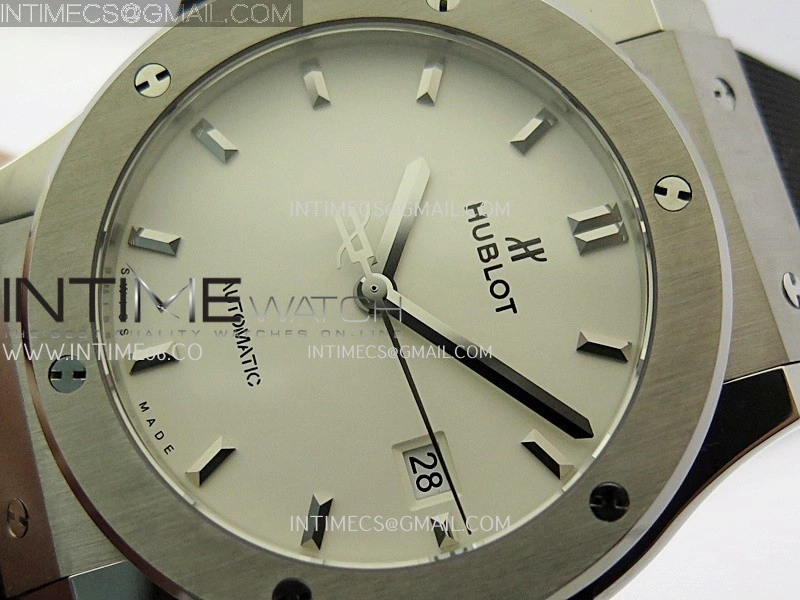 Classic Fusion 42mm Titanium JJZF 1:1 V2 Best Edition White Dial On Black Rubber Strap