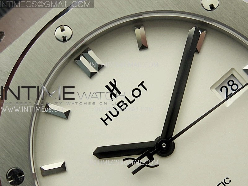 Classic Fusion 42mm Titanium JJZF 1:1 V2 Best Edition White Dial On Black Rubber Strap