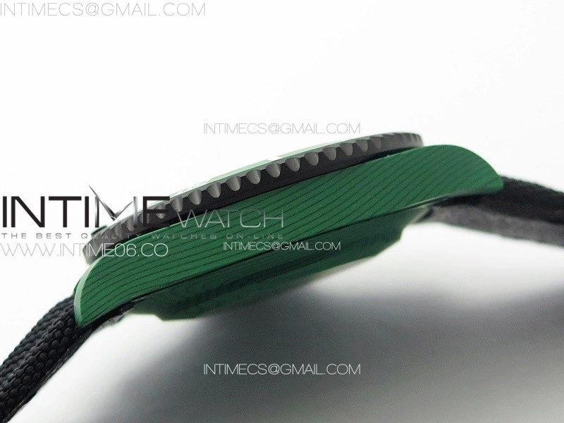 Submariner DIW Green Carbon VSF 1:1 Best Edition Black Dial on Black Nylon Strap VS3135