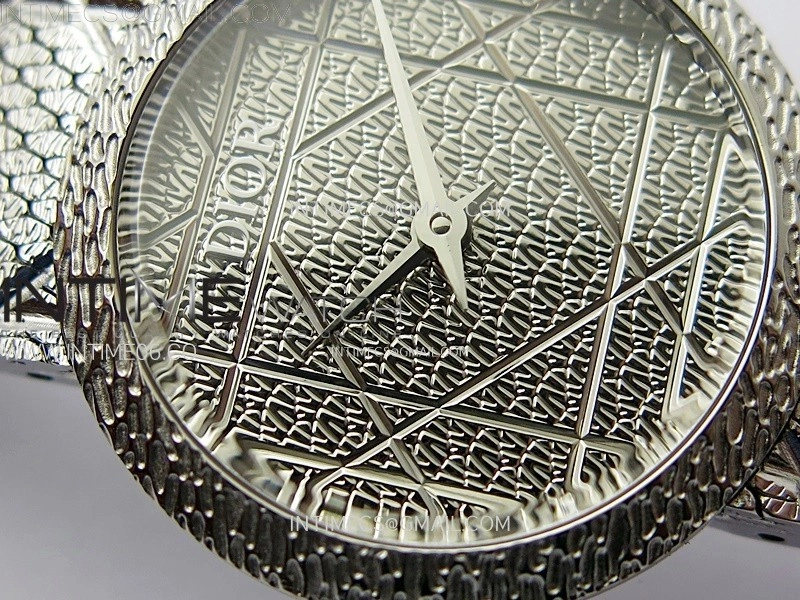 La D de dior Satine 25mm SS 8848F 1:1 Best Edition Silver Dial on SS bracelet Swiss Quartz