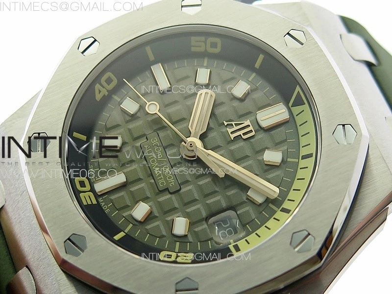 Royal Oak Offshore Diver 15720 ZF 1:1 Best Edition Green Dial on Green Rubber Strap A4308