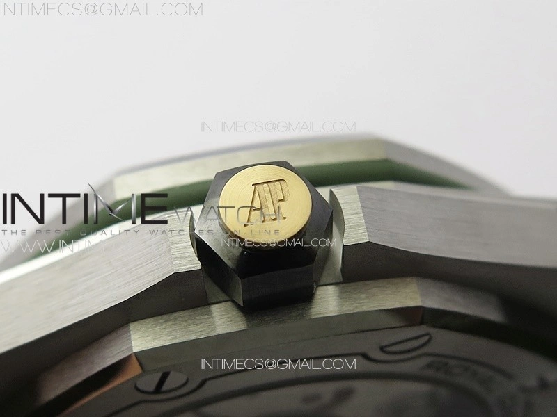 Royal Oak Offshore Diver 15720 ZF 1:1 Best Edition Green Dial on Green Rubber Strap A4308