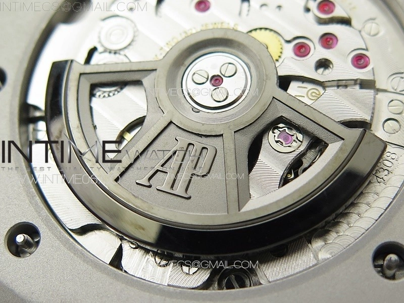Royal Oak Offshore Diver 15720 ZF 1:1 Best Edition Green Dial on Green Rubber Strap A4308