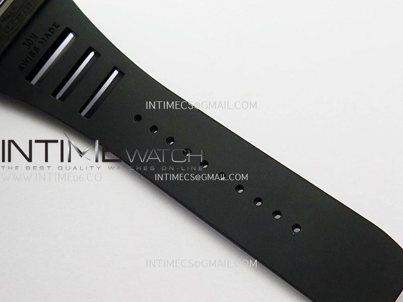 RM055 RG Inner Bezel Black Crown NTPT ZF 1:1 Best Edition on Black Rubber Strap RMUL2 Super Clone V2