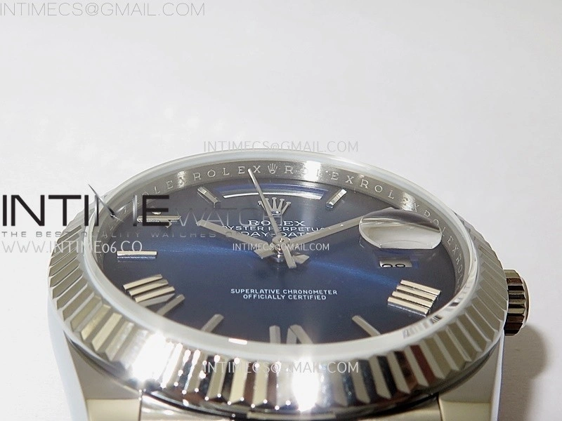 Day Date 228238 40mm 904L SS Bezel QF Gain Weight Blue Gradient Dial Roman Markers on SS President Bracelet A2836